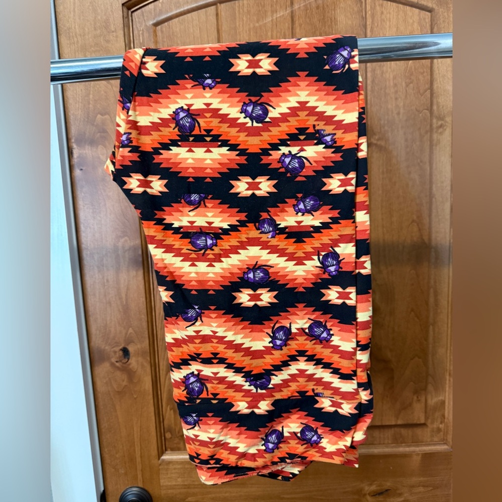 LuLaRoe TC Leggings (Fit sizes 12-18)